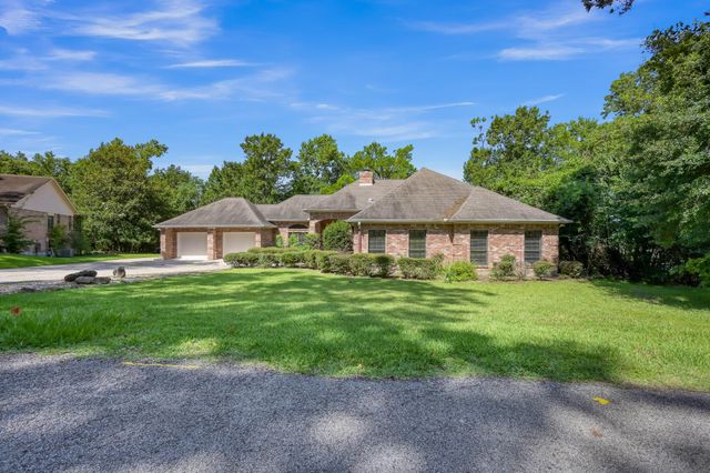 13777 Parkway Manor Drive, Willis, TX 77318
