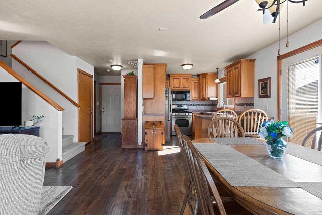 2198 S BROADWAY STREET, De Pere, WI 54115