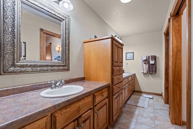 2198 S BROADWAY STREET, De Pere, WI 54115