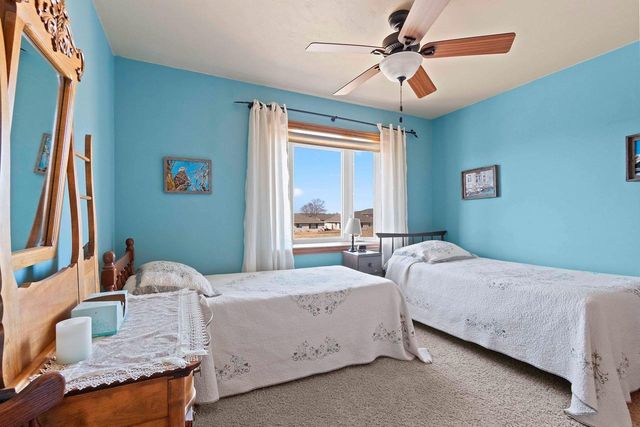 2198 S BROADWAY STREET, De Pere, WI 54115