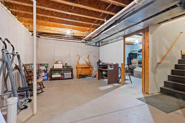 2198 S BROADWAY STREET, De Pere, WI 54115