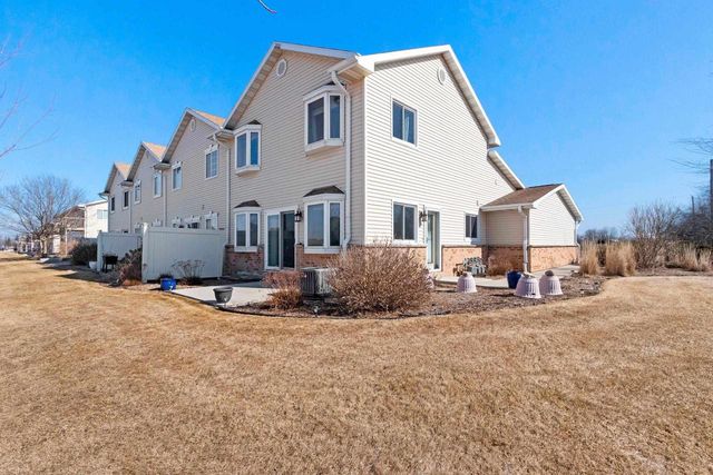 2198 S BROADWAY STREET, De Pere, WI 54115