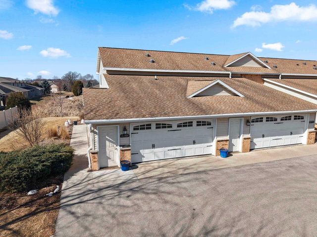 2198 S BROADWAY STREET, De Pere, WI 54115