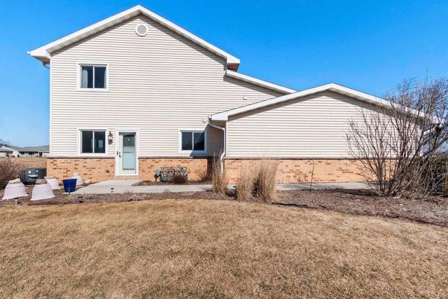 2198 S BROADWAY STREET, De Pere, WI 54115