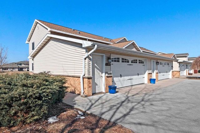 2198 S BROADWAY STREET, De Pere, WI 54115