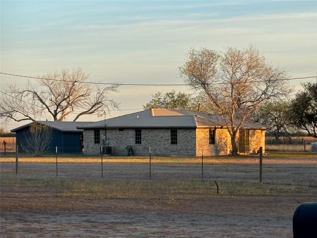 365 County Road 1341, Alice, TX 78332