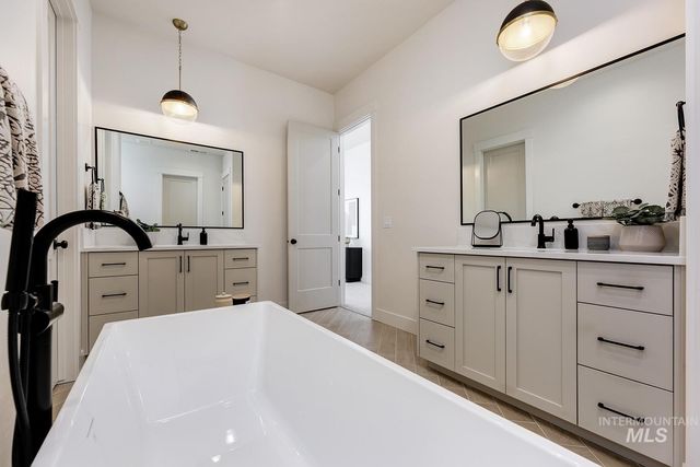 2888 E Mardia St, Meridian, ID 83642