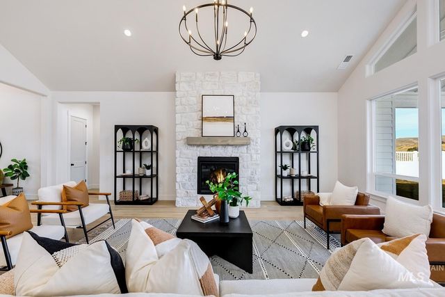 2888 E Mardia St, Meridian, ID 83642