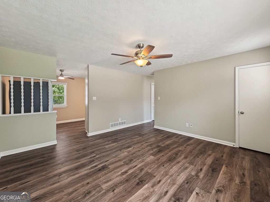 1898 Burfordi Drive SW, Marietta, GA 30008 — photo 4