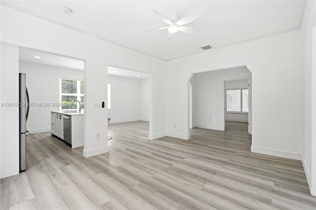 340 NE 125th St, North Miami, FL 33161