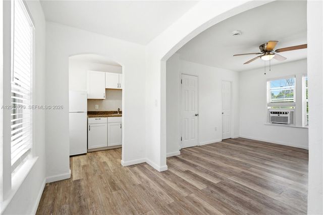 340 NE 125th St, North Miami, FL 33161