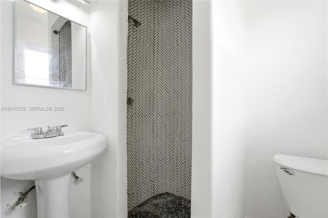 340 NE 125th St, North Miami, FL 33161