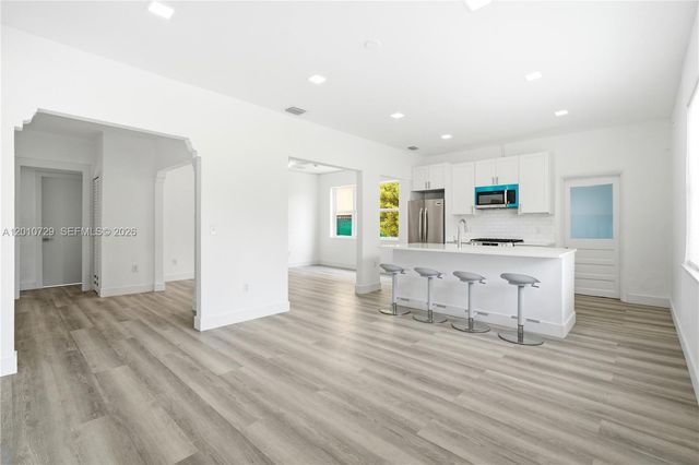 340 NE 125th St, North Miami, FL 33161