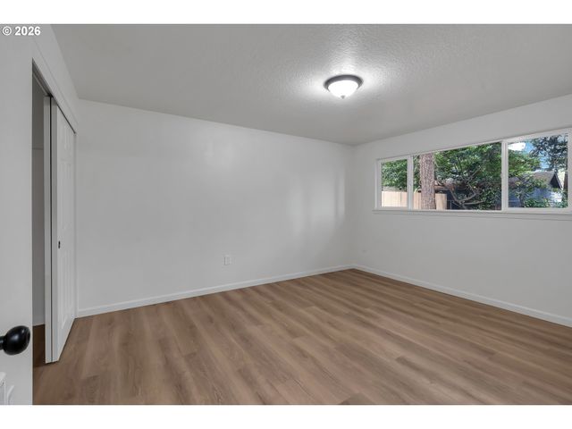 2340 Se 113TH Ave, Portland, OR 97216