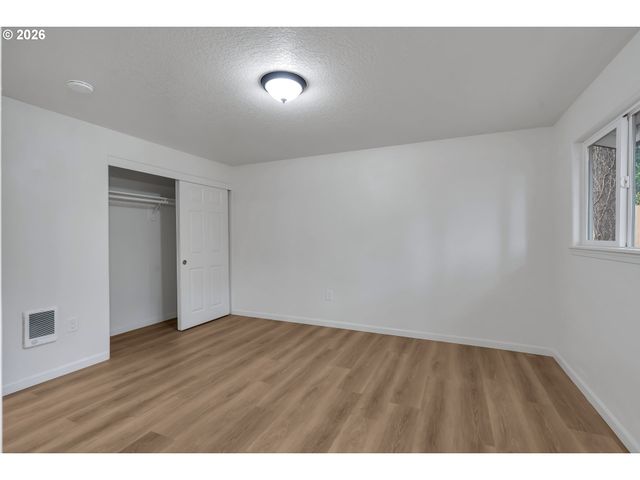 2340 Se 113TH Ave, Portland, OR 97216