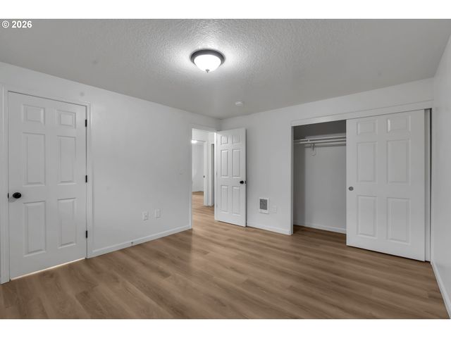 2340 Se 113TH Ave, Portland, OR 97216