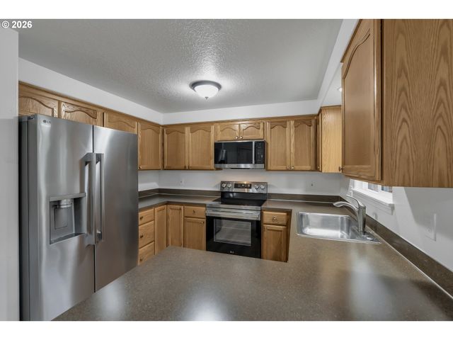2340 Se 113TH Ave, Portland, OR 97216