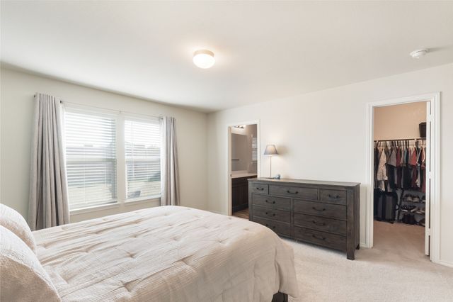 1420 Waggoner Drive, Aubrey, TX 76227