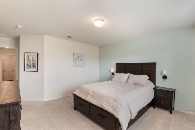 1420 Waggoner Drive, Aubrey, TX 76227