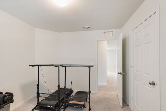 1420 Waggoner Drive, Aubrey, TX 76227