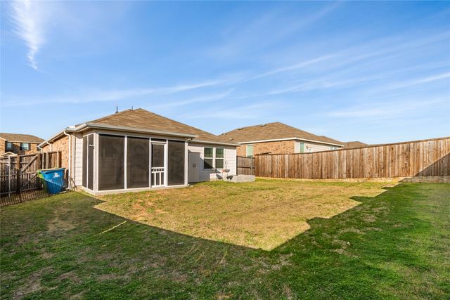 1420 Waggoner Drive, Aubrey, TX 76227