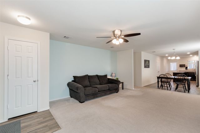 1420 Waggoner Drive, Aubrey, TX 76227