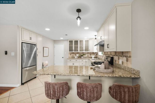 1808 Elkwood Dr, Concord, CA 94519