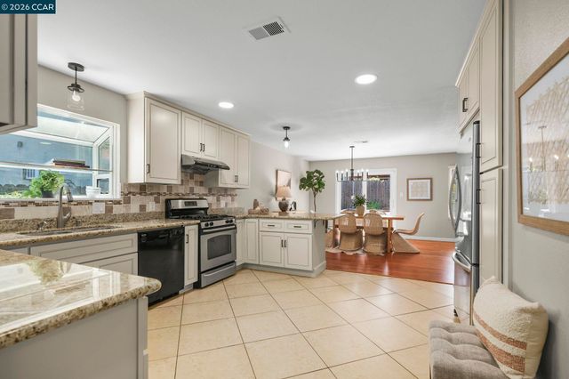 1808 Elkwood Dr, Concord, CA 94519