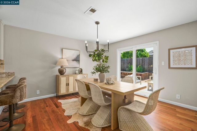 1808 Elkwood Dr, Concord, CA 94519