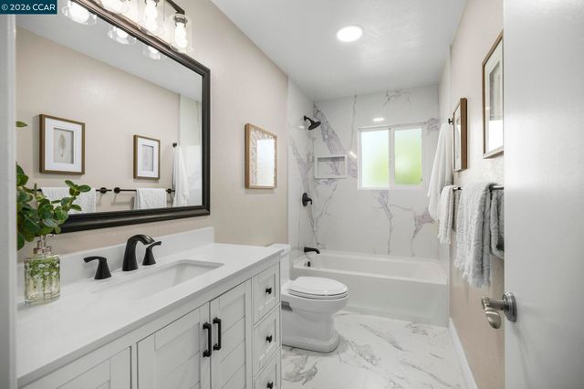 1808 Elkwood Dr, Concord, CA 94519