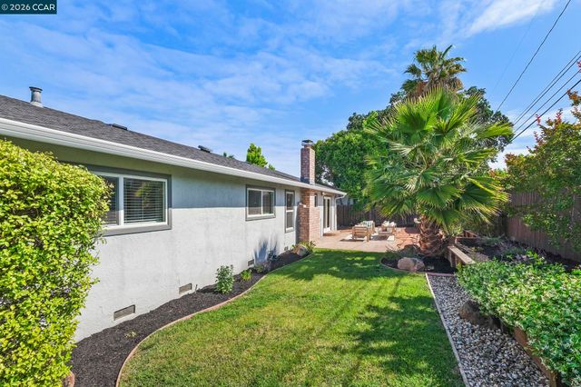 1808 Elkwood Dr, Concord, CA 94519