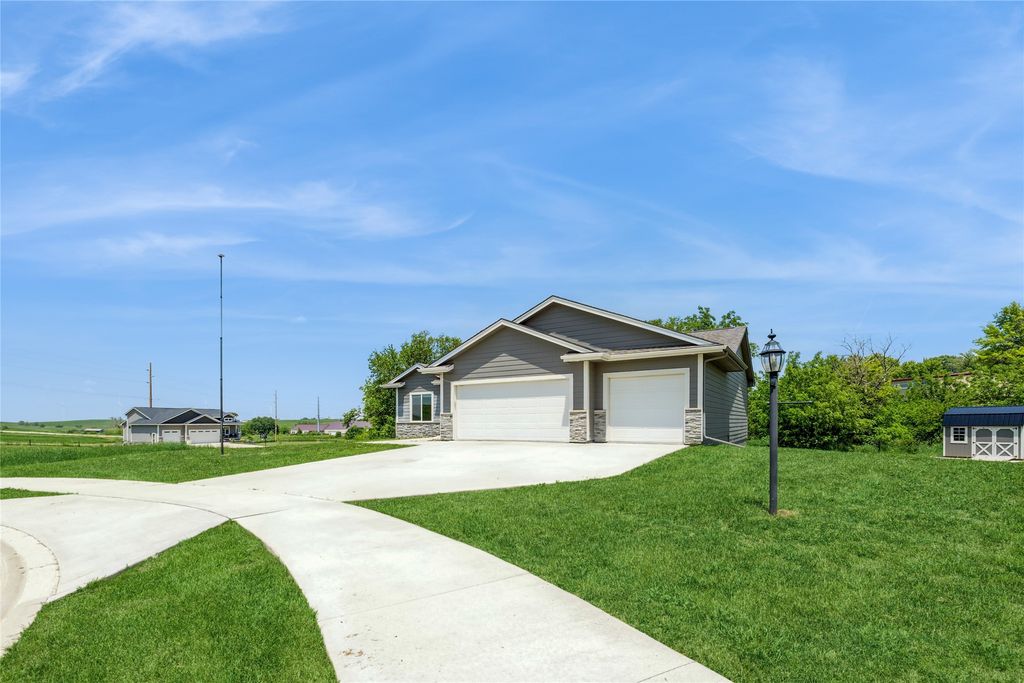 504 11th Street, Adair, IA 50002