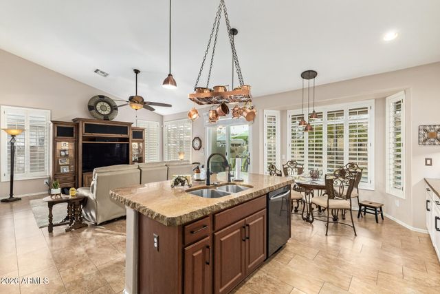 7184 W FOOTHILL Drive, Glendale, AZ 85310