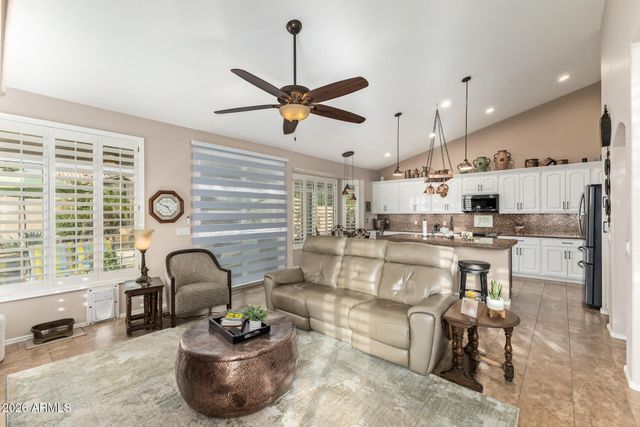 7184 W FOOTHILL Drive, Glendale, AZ 85310