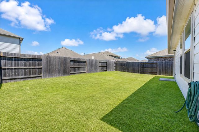19450 Rosali Meadow Drive, New Caney, TX 77357