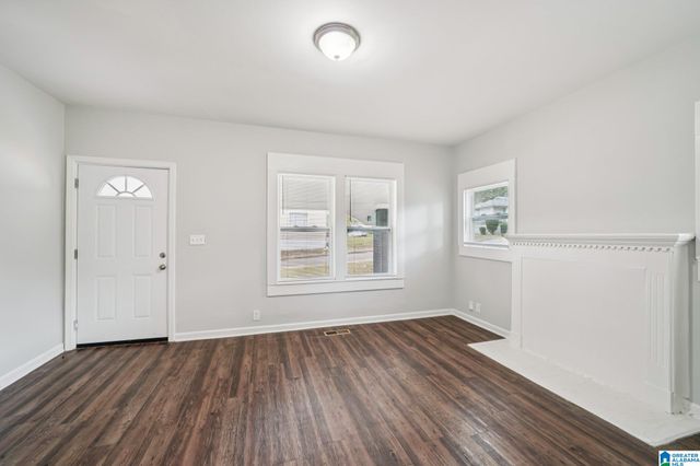 200 CENTER STREET, Bessemer, AL 35020