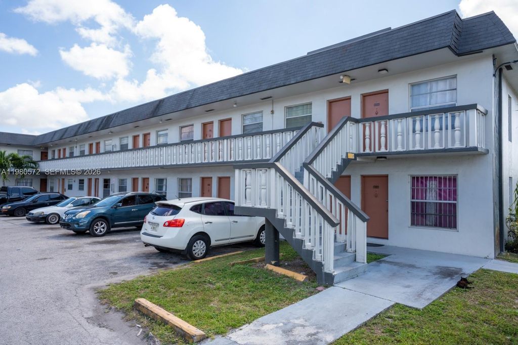 18101 NW 7th Ave, Miami Gardens, FL 33169