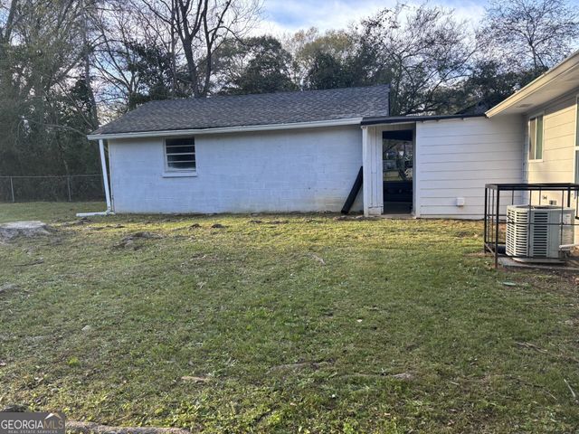 825 Pamela Drive, Griffin, GA 30224