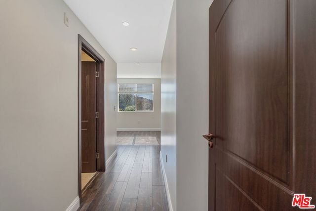 11218 Camarillo Street 305, North Hollywood, CA 91602