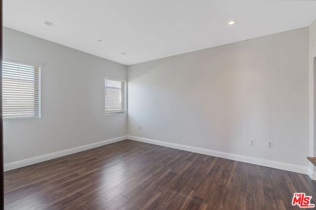 11218 Camarillo Street 305, North Hollywood, CA 91602