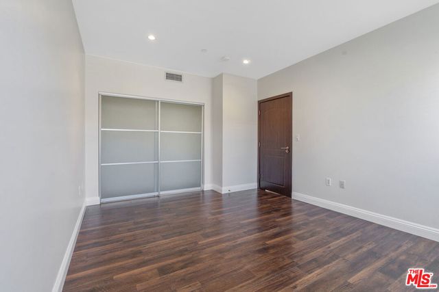 11218 Camarillo Street 305, North Hollywood, CA 91602