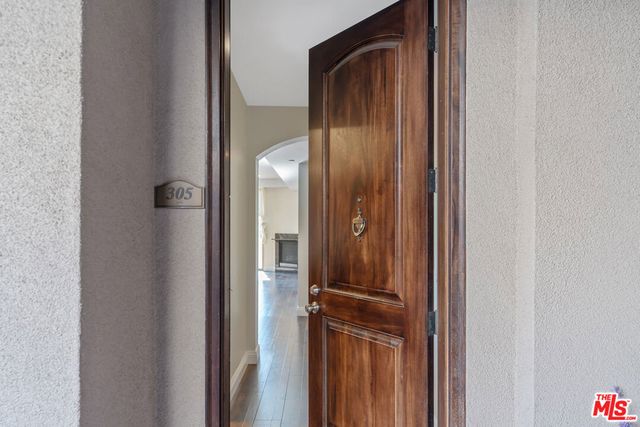 11218 Camarillo Street 305, North Hollywood, CA 91602