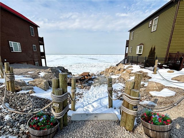 5919 W Lake Road 19, Ashtabula, OH 44004