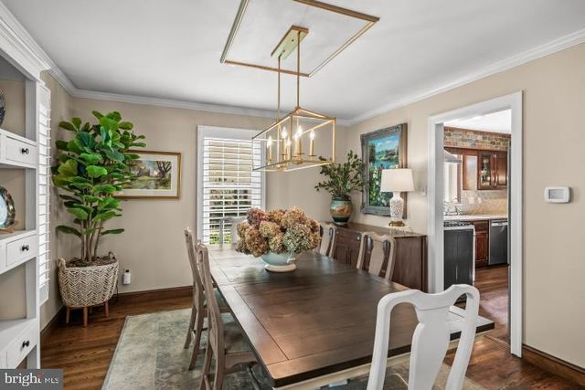 114 LAUREL LN, Mt Laurel, NJ 08054