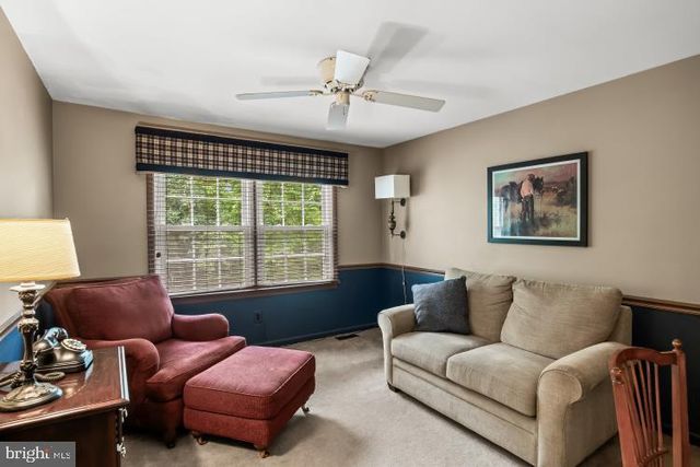 114 LAUREL LN, Mt Laurel, NJ 08054