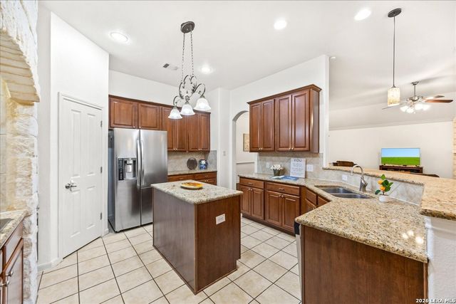 25723 Fan Flower, San Antonio, TX 78261