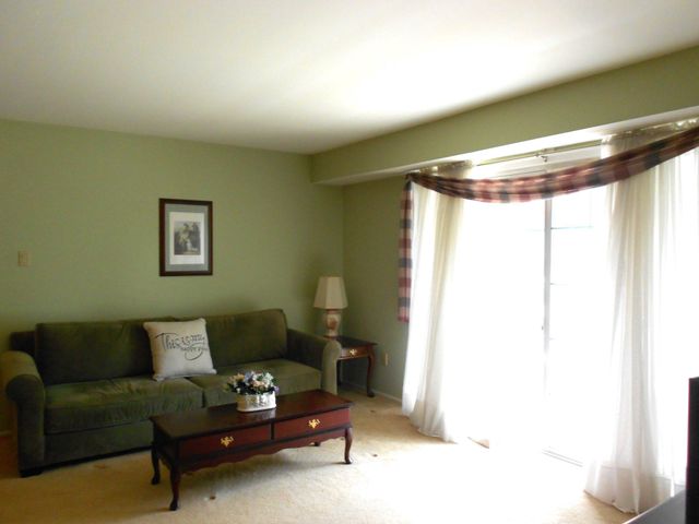 1603 SOCIETY PL, Newtown, PA 18940