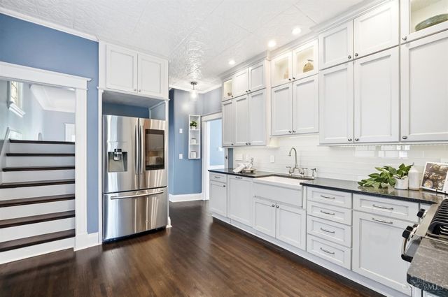 3767 Hyde Park Avenue, Cincinnati, OH 45209