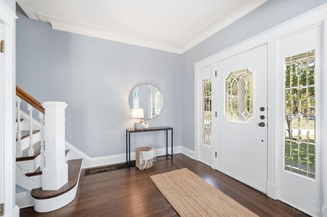 3767 Hyde Park Avenue, Cincinnati, OH 45209