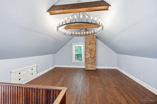 3767 Hyde Park Avenue, Cincinnati, OH 45209